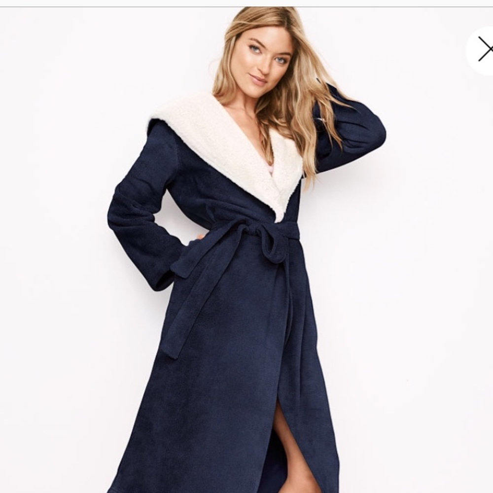 Unopened VS robe